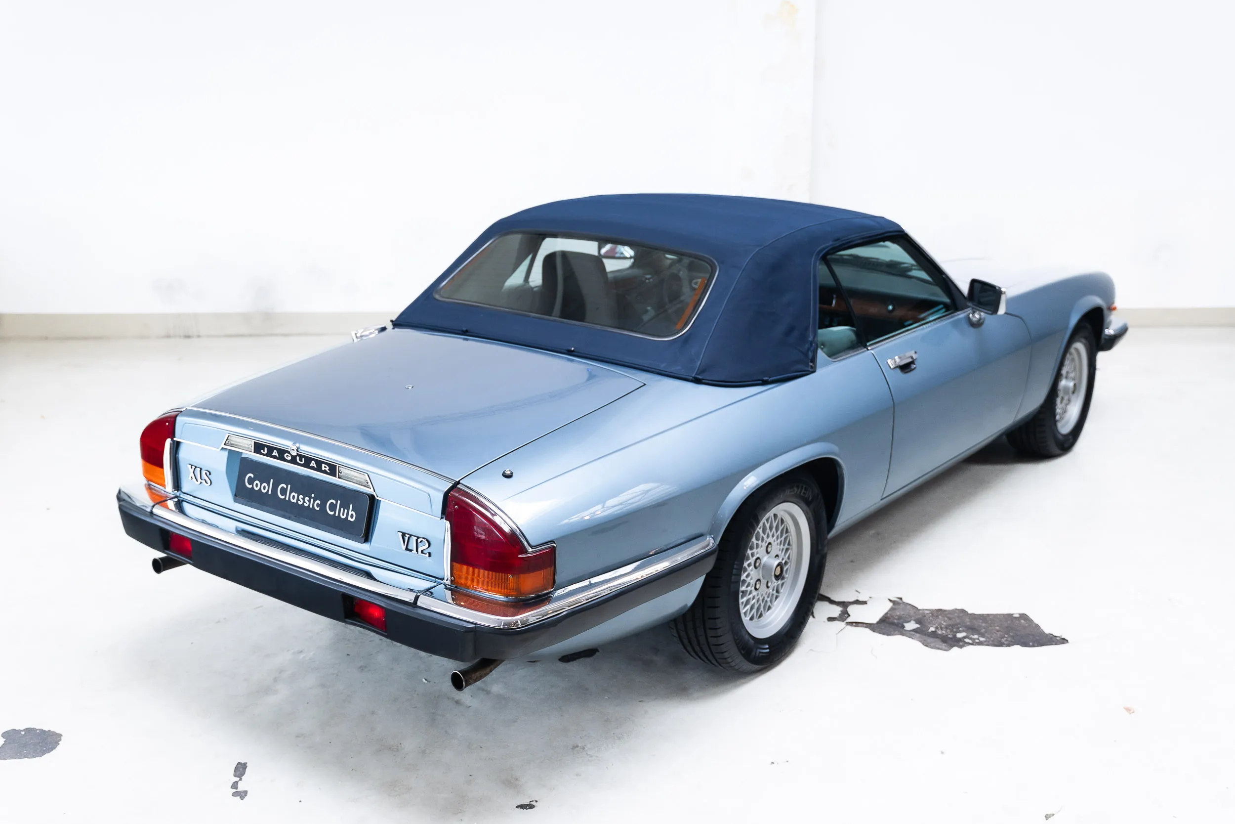 Jaguar XJS 5.3 V12 Cabriolet - Cool Classic Club